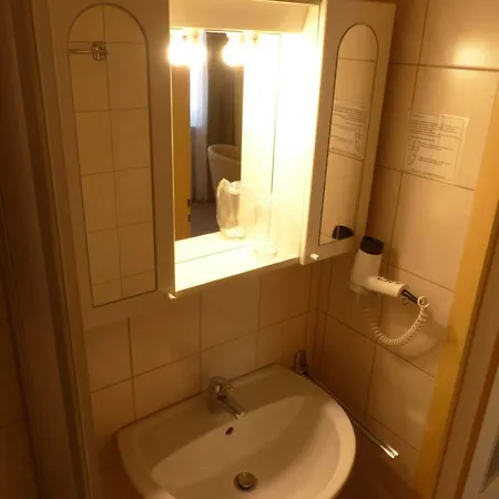 Simon Hotel 3*